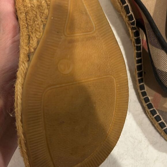 Burberry wedge checked pattern espadrilles EUC size 40 - Picture 4 of 6